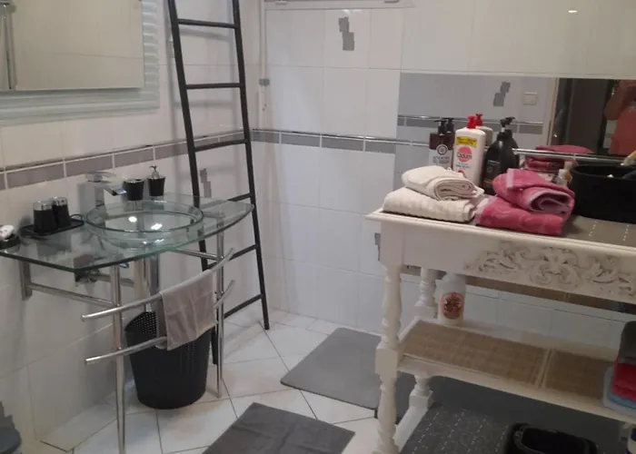 Agreable A 1km Du Centre De