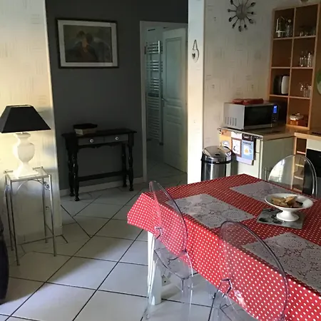 Agreable A 1km Du Centre De 아파트 라테스트드뷔크